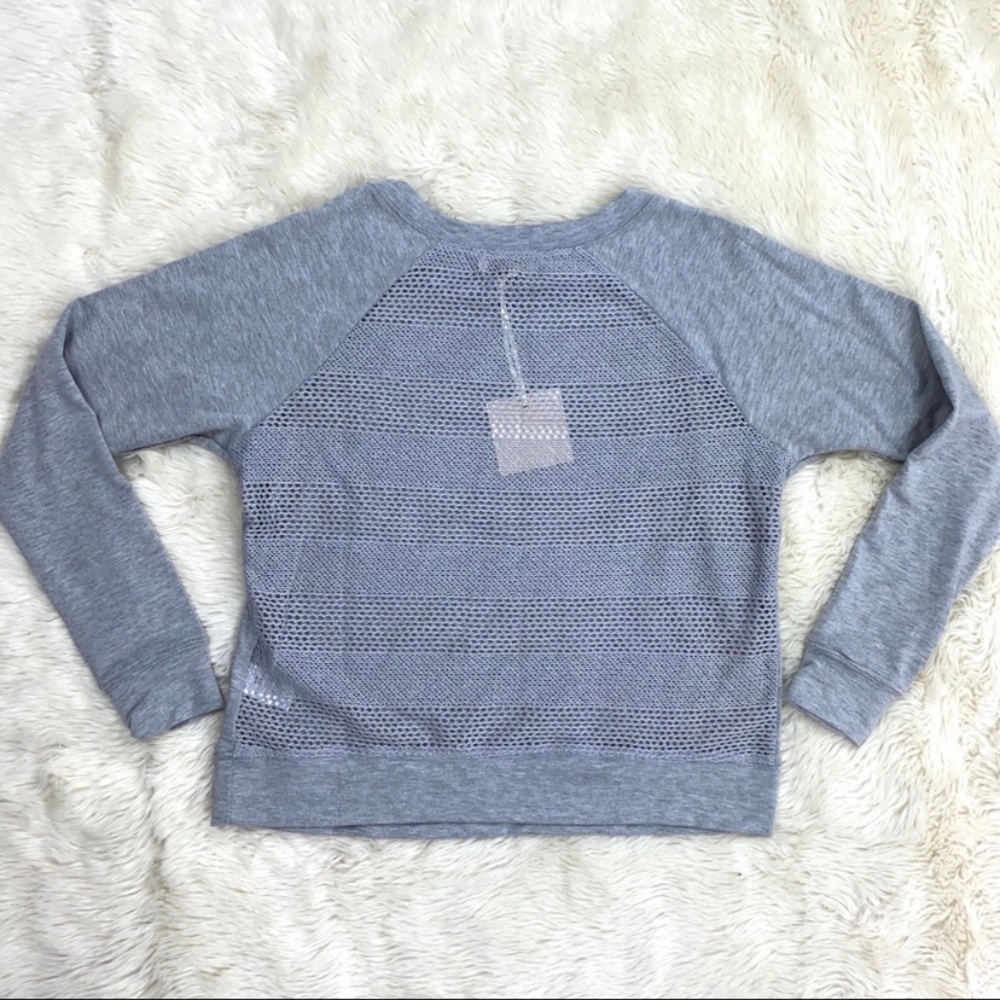 NWT Ethereal Top sz S, light gray